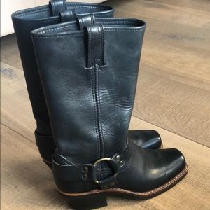 Frye boots Harness 12r- Navy leather